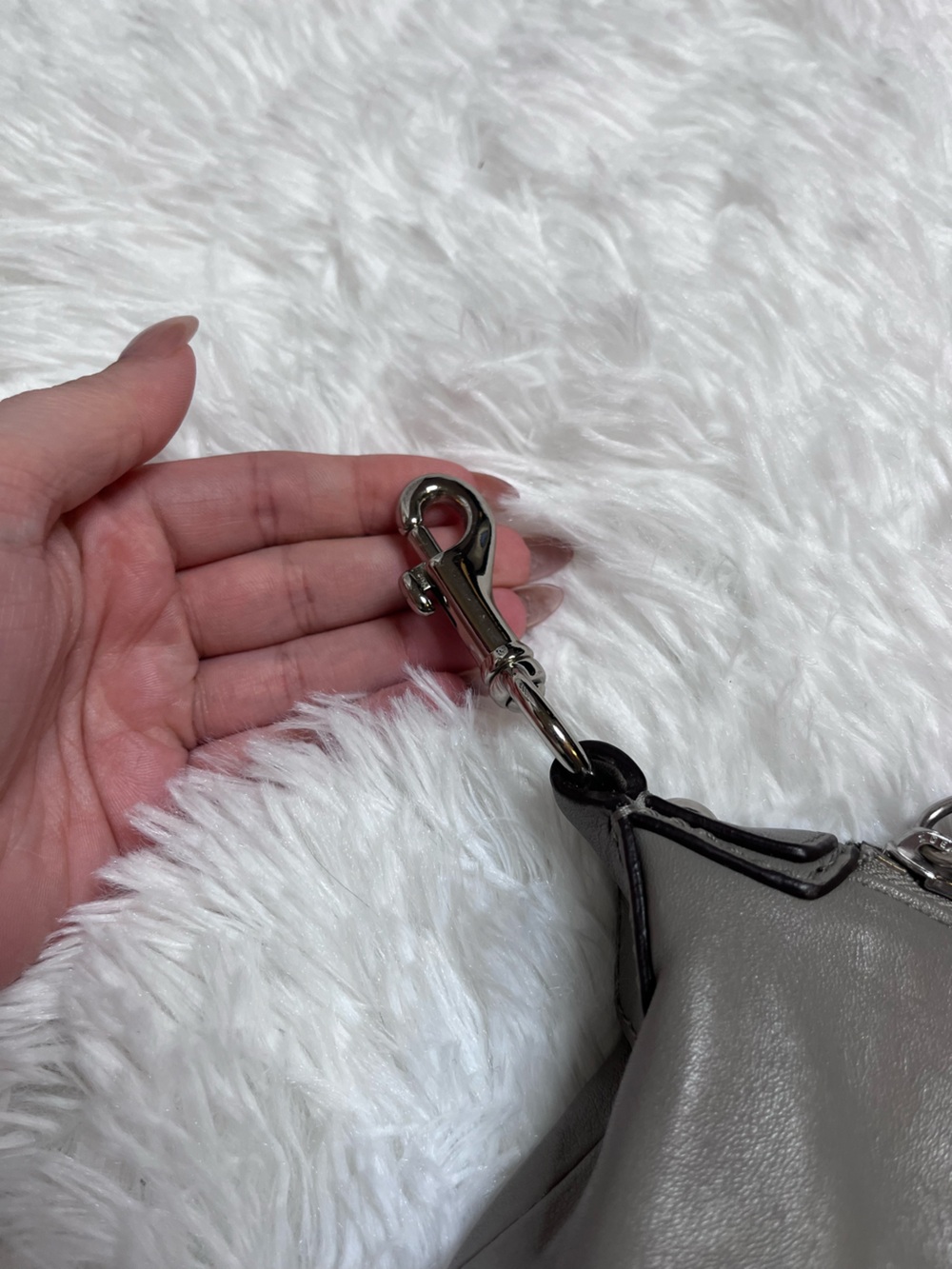 Coach Gray Leather Shoulder Bag with Silver-Tone Hardware - Picture 4 of 11